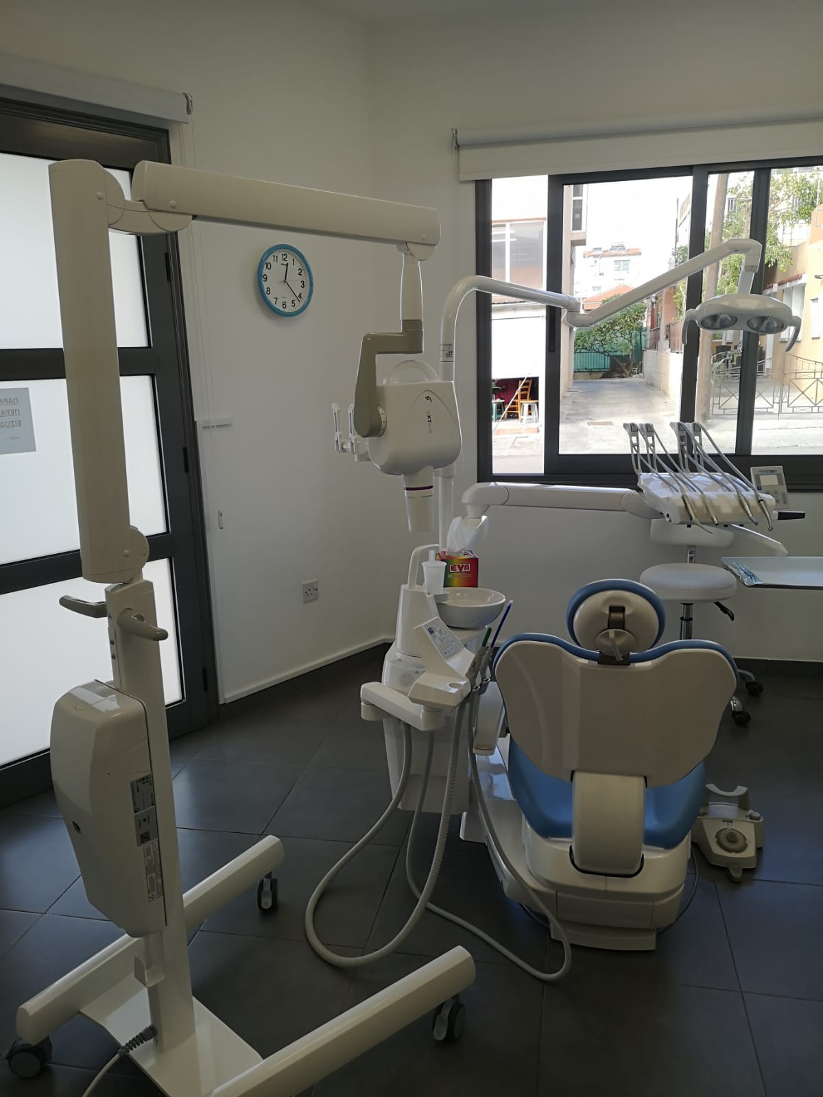 KATSOUNOTOS DENTAL And Implant Center MedHelp24